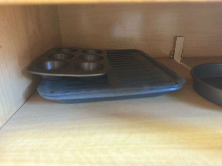 Pyrex pie dishes, bread pans and more