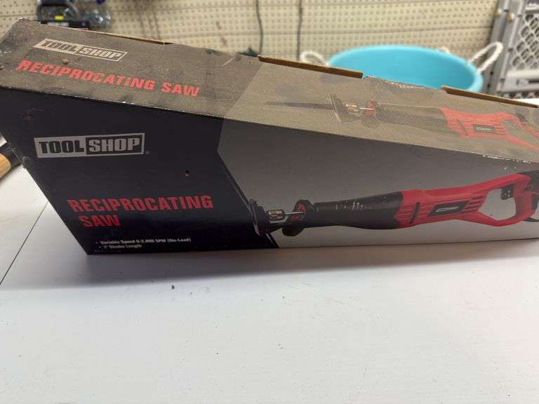 Six piece wood chisel set and new reciprocating saw