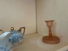 Vintage 1950s hull vase and German tea ware