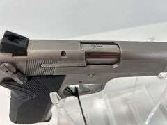 Smith & Wesson 1006 10mm