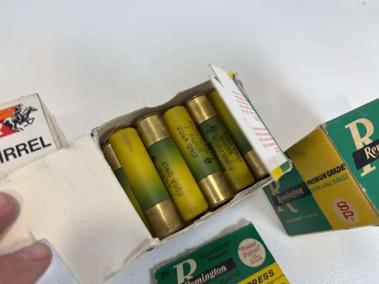 Vintage 20 GA shotgun shells
