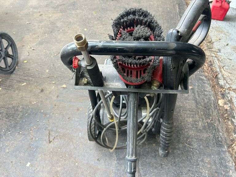 Briggs & Stratton Brute pressure washer