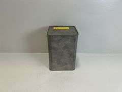 Vintage M10 .30 cal ammunition in can