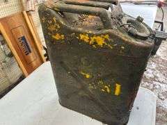 3 5 gallon metal jerry cans