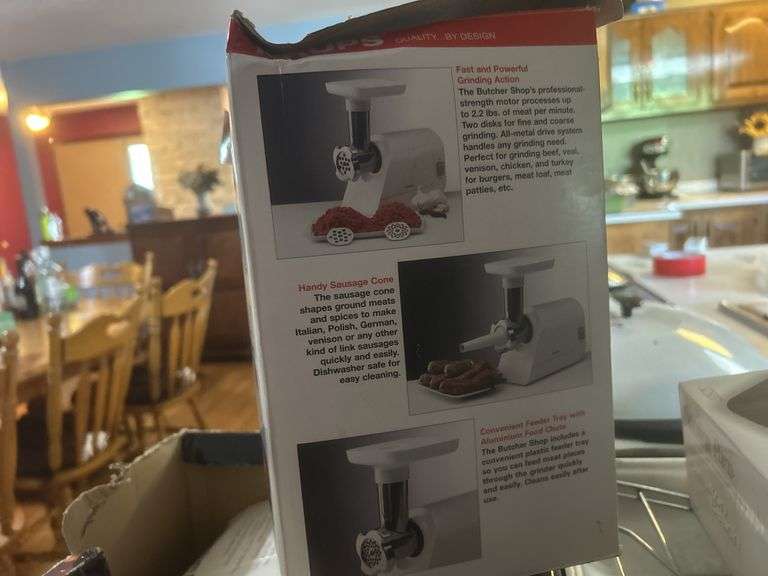 Meat grinder, and food slicer