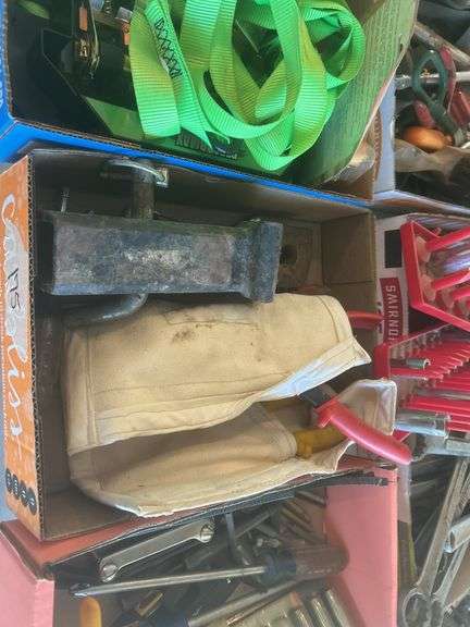 Garden scissors and pickup hitch