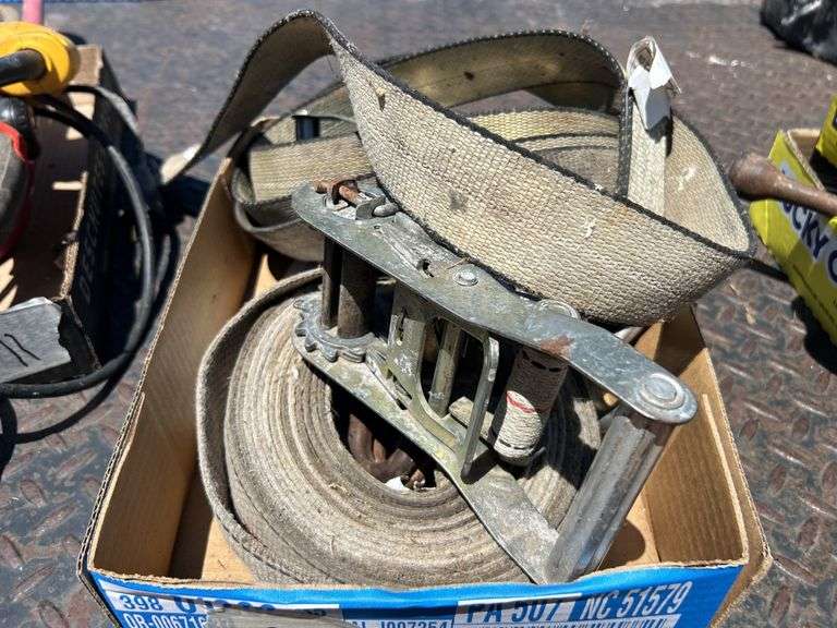 Ratchet straps