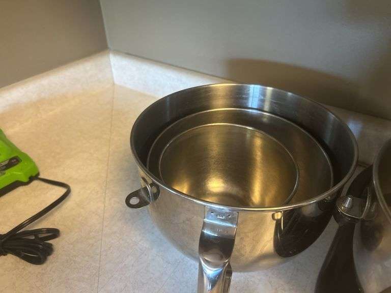 KitchenAid professional 600 stand mixer