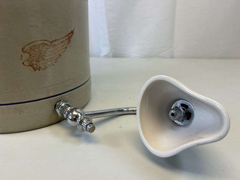 Red Wing Success Filter drinking fountain