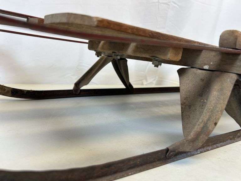 Vintage Paris champion fastback sled