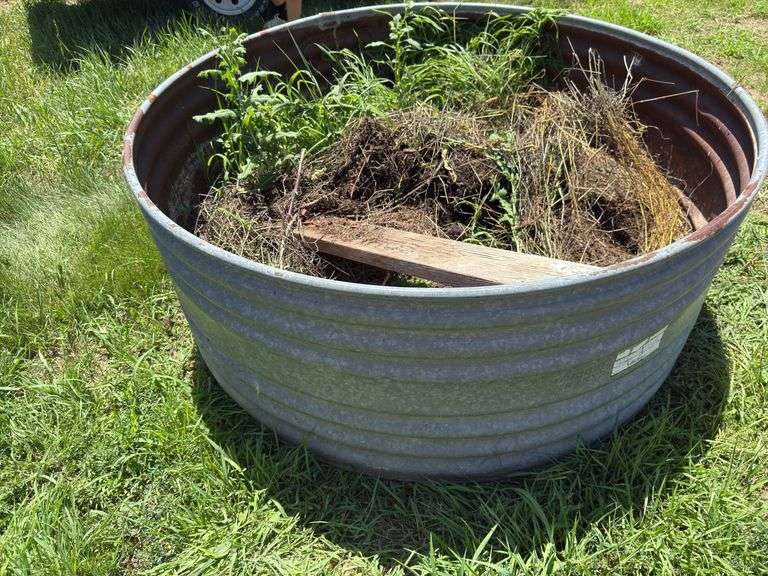 Round Stock Tank-5ft wide