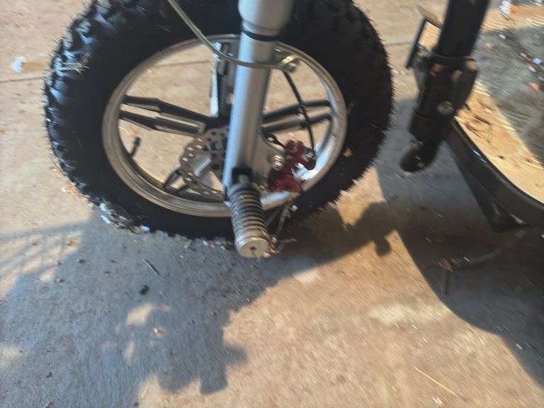 3 wheel electric scooter