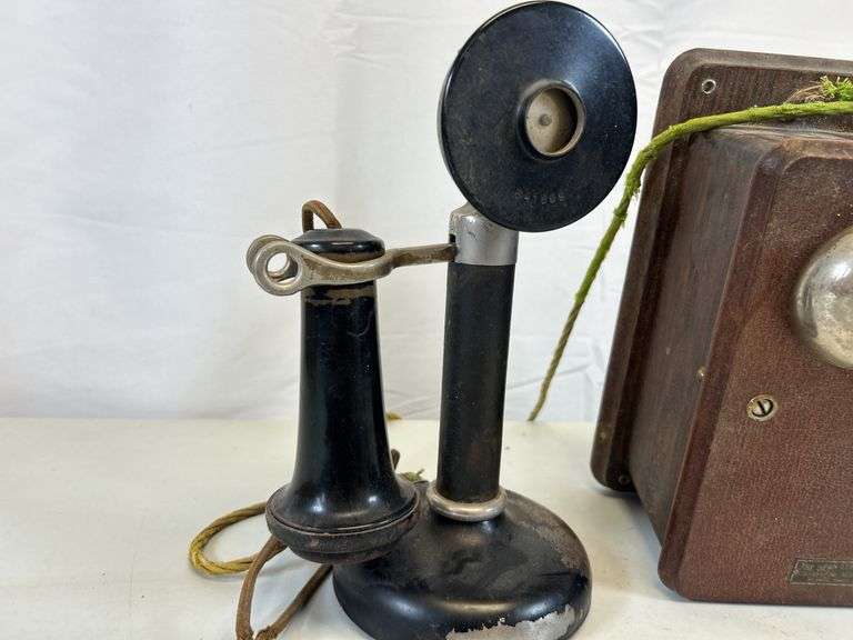 Antique Dean Electric Co. Telephone apparatus