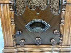 Antique all wave Silvertone stereo