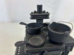 Queen salesman sample cast-iron stove