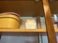 Pyrex measuring cups and more