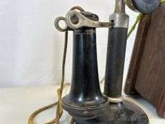 Antique Dean Electric Co. Telephone apparatus