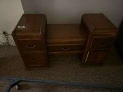 Vintage wooden make up