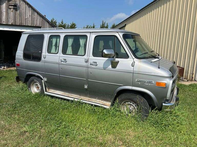1994 Chevy Van 20