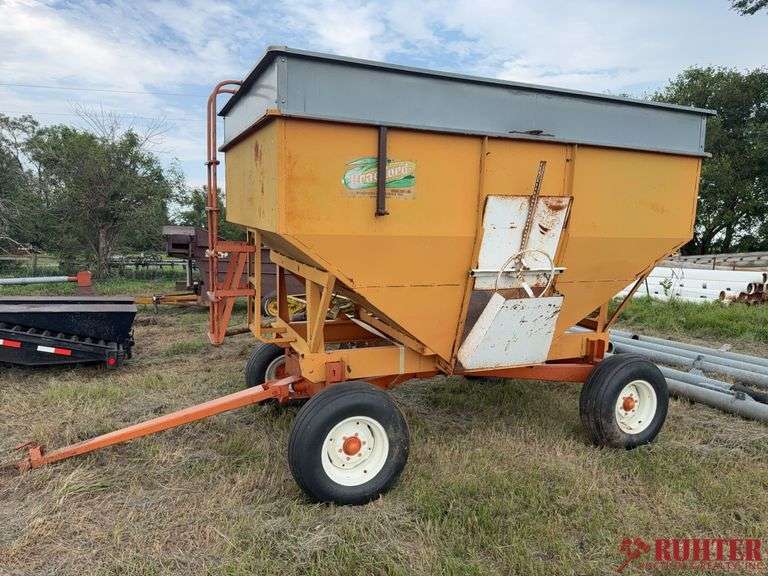 Bradford Industries gravity wagon