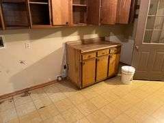 LIVE Auction in Athens, AL - Nice Brick Home, Detached Garage/Workshop, and Lot