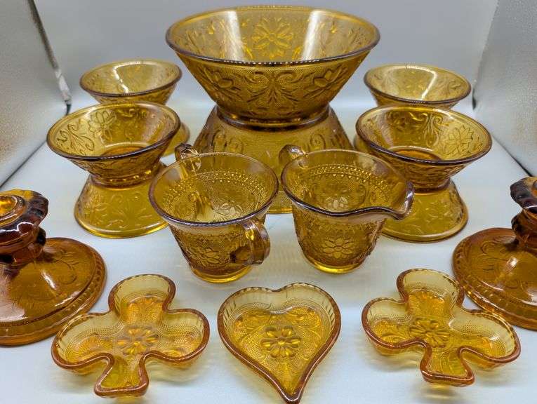 Tiara Indiana Glass Sandwich Amber bowls & more