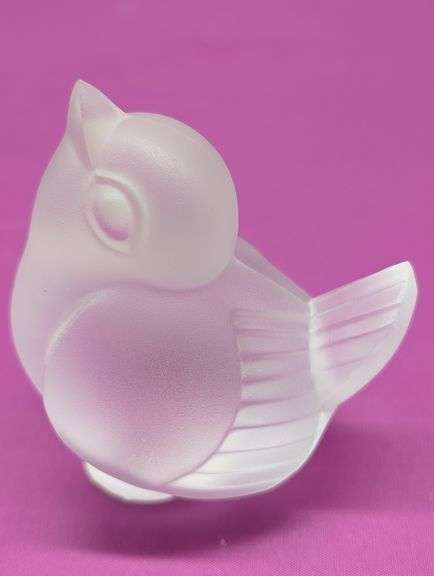 Frosted Sevres crystal sparrow