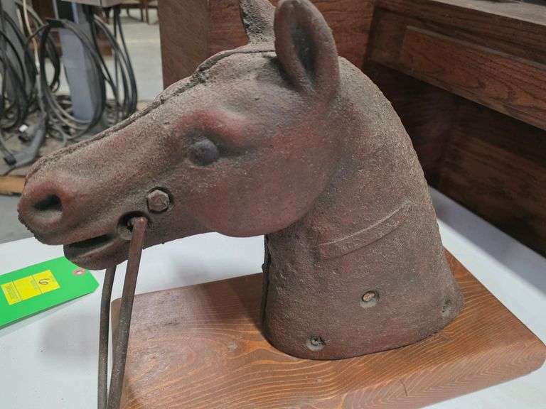 Cast Iron Horse Head Hitching Post