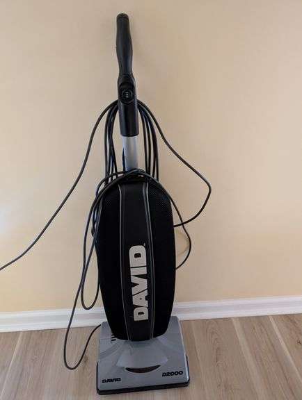 David D2000 upright vac