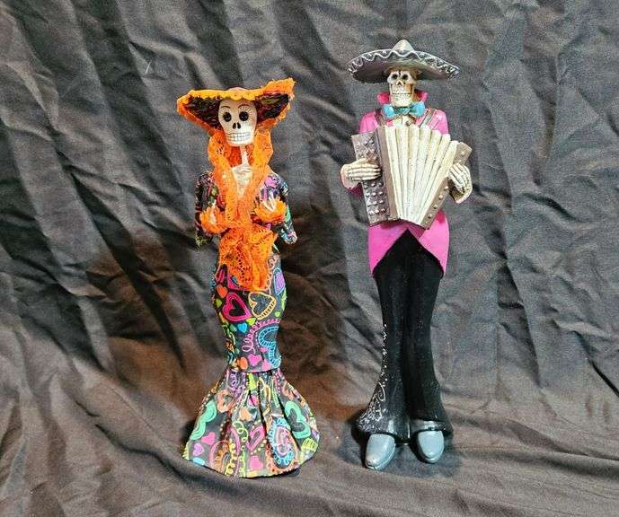 Metgas "Day of Dead" Male & Female Figures