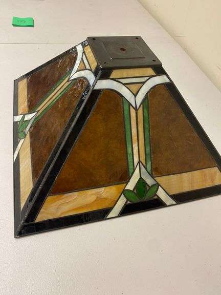 Tiffany Style Stained Glass Lamp Shade- 18" x 18"