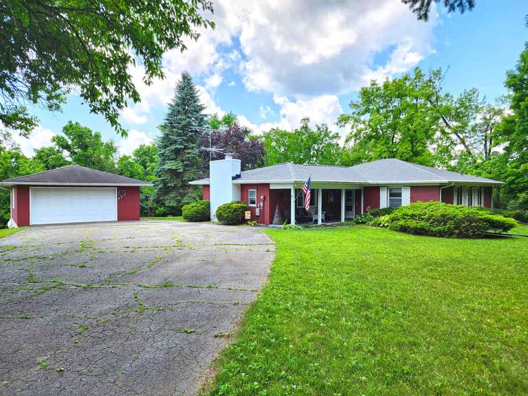 815 E. County Line Rd, Springfield, OH
