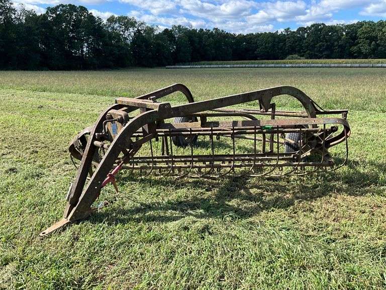 JD Hay Rake