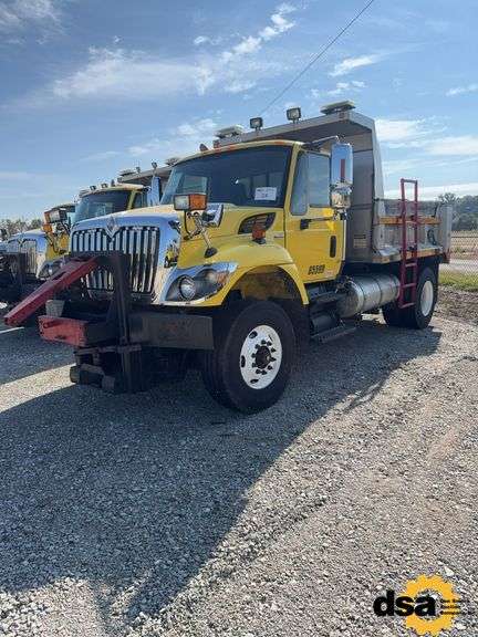 2008  International  SA525  Dump Truck