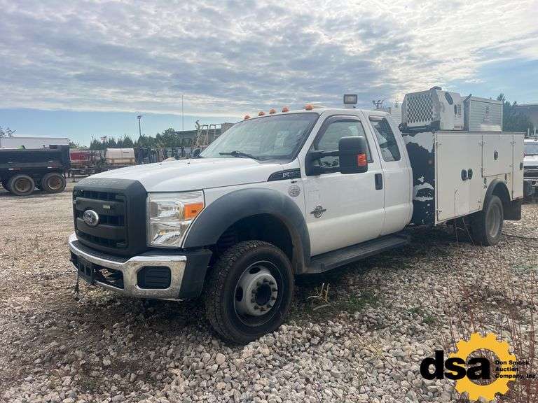 2011 Ford F550 Super Duty Service Truck