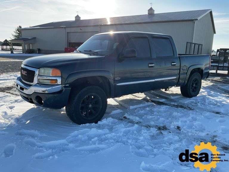 2004  GMC  Sierra Z71 Off Road  Pickup Truck