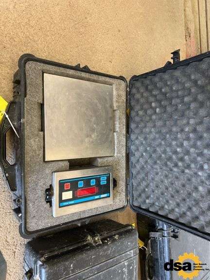 Doran 8000 Digital Scale with Case
