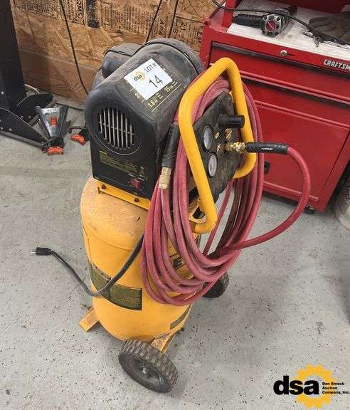 Dewalt D55168 Portable Air Pump