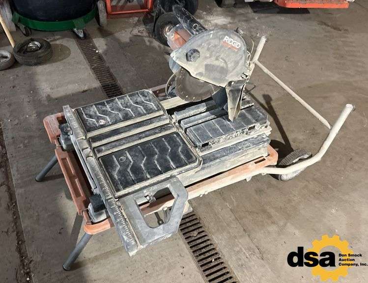 10” Ridgid R4092 Tile Saw with Mobile Wheel Cart Included