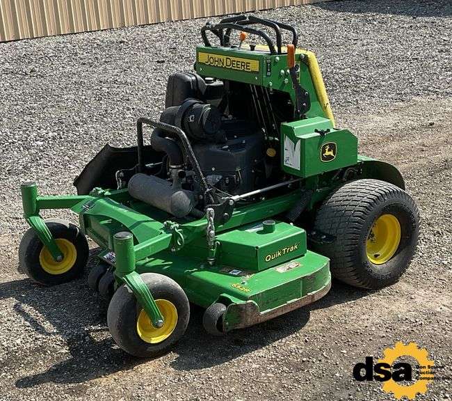 John Deere  652R QT  Stand On 52” Mower