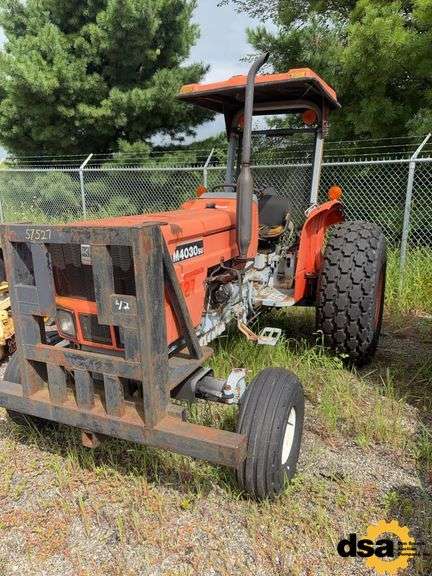 1992  Kubota  M4030SU  Utility Tractor