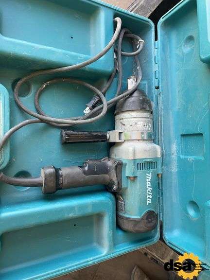 Makita TW1000 Electric Impact, 1” Drive