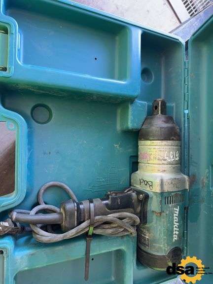 Makita TW1000 Electric Impact, 1” Drive