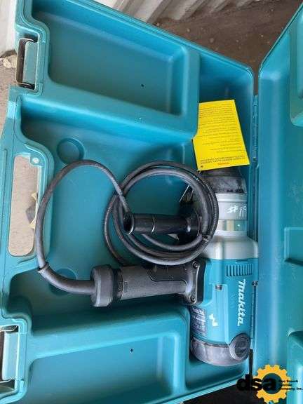 Makita TW1000 Electric Impact, 1” Drive