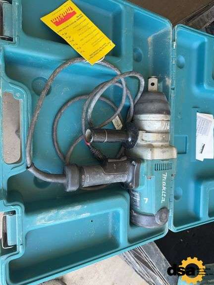 Makita TW1000 Electric Impact, 1” Drive