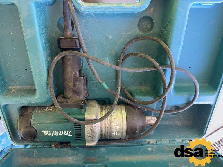 Makita TW1000 Electric Impact, 1” Drive