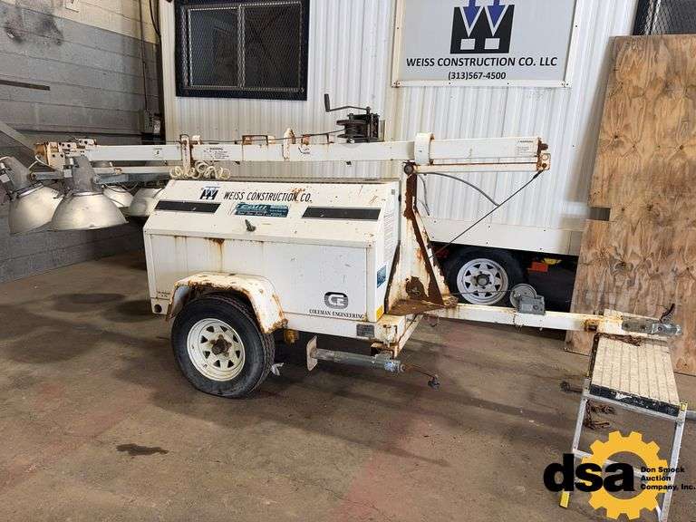 Colman MH4000RLKH Towable Light Plant