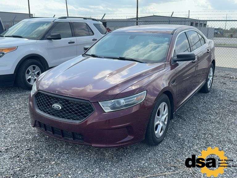 2016  Ford  Taurus  Car