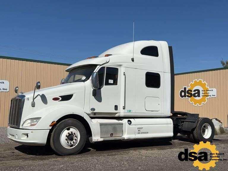 2012  Peterbilt  587  Sleeper Truck Tractor