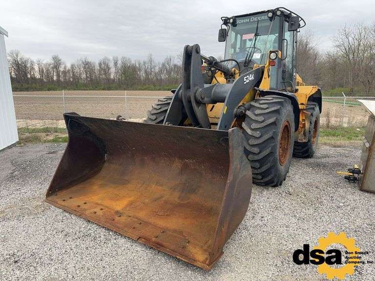 John Deere  524K  Rubber Tired Loader